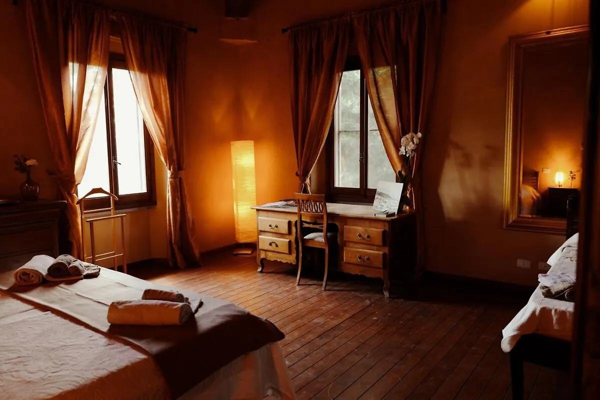 Apartment In Villa Il Ciliegio Prato   Prato (Prato)