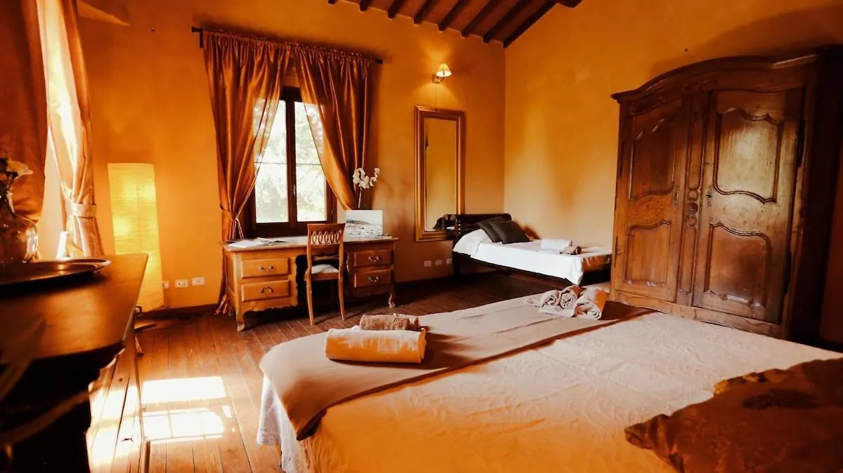 Apartment In Villa Il Ciliegio Prato