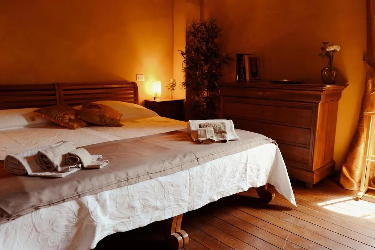 Apartment In Villa Il Ciliegio Prato