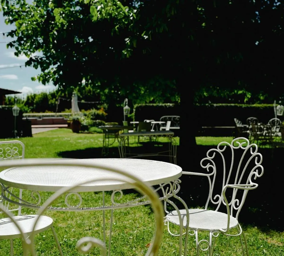 Apartment In Villa Il Ciliegio Prato  Italy